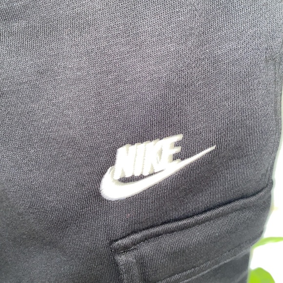 Nike Sweatpants 🩴 - Picture 2 of 9